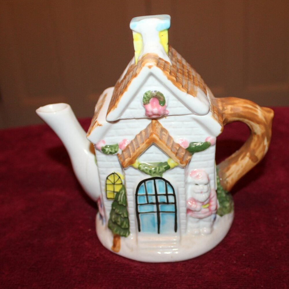 Vintage Houston Harvest Christmas Church Teapot